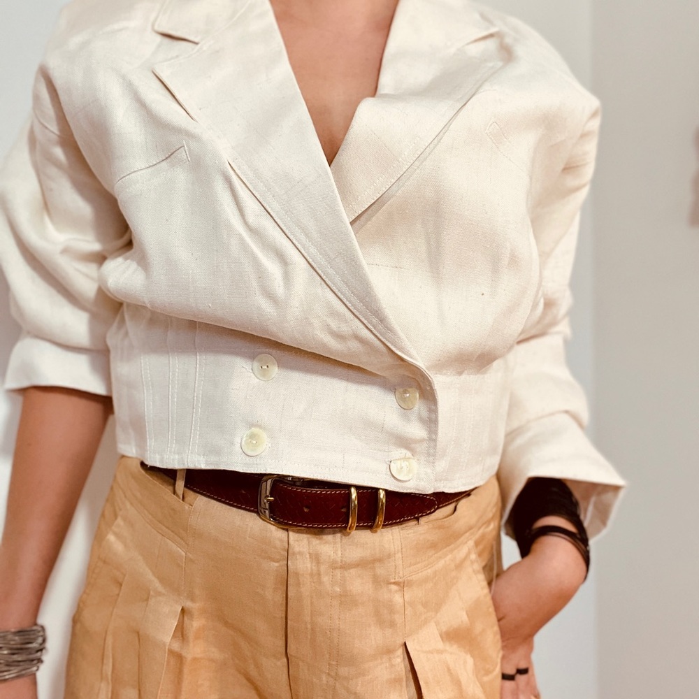 Vanilla Cropped Linen Oversized Jacket - Picture 3 of 15